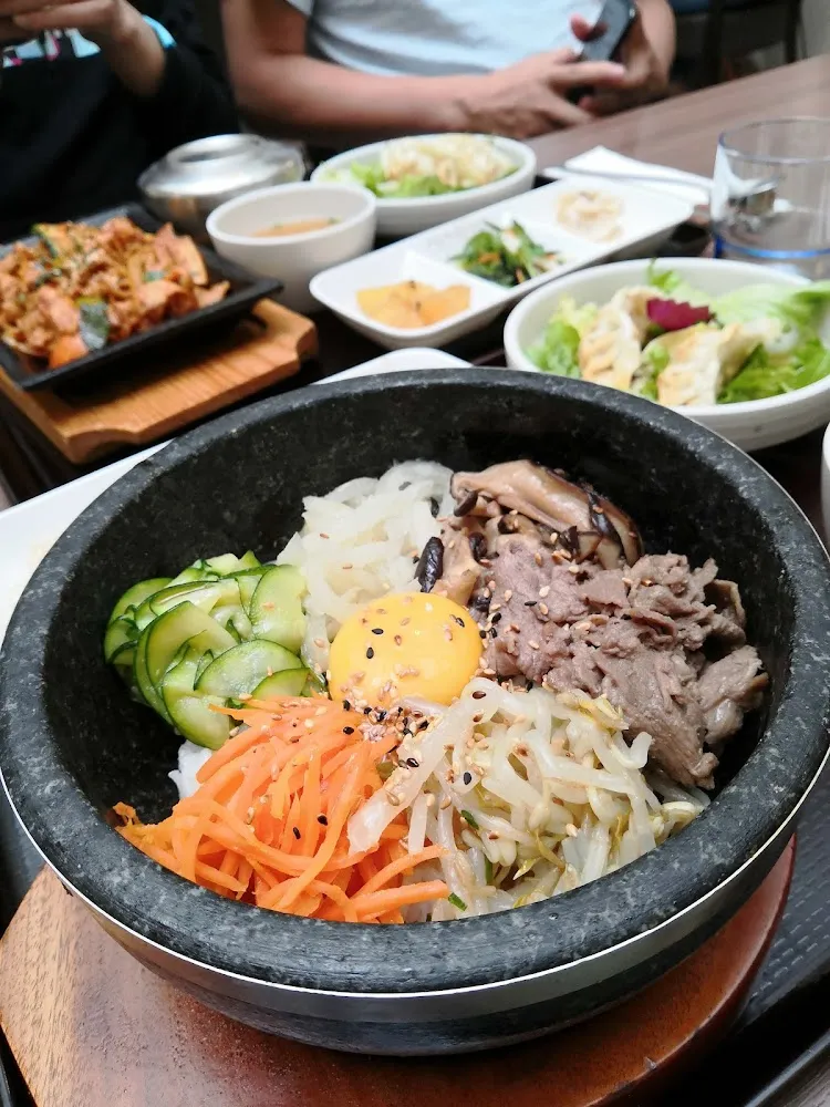 ''Dolsot Bibimbap'